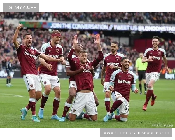 西汉姆中场远射擦柱入网成经典，英超赛季最惊艳瞬间